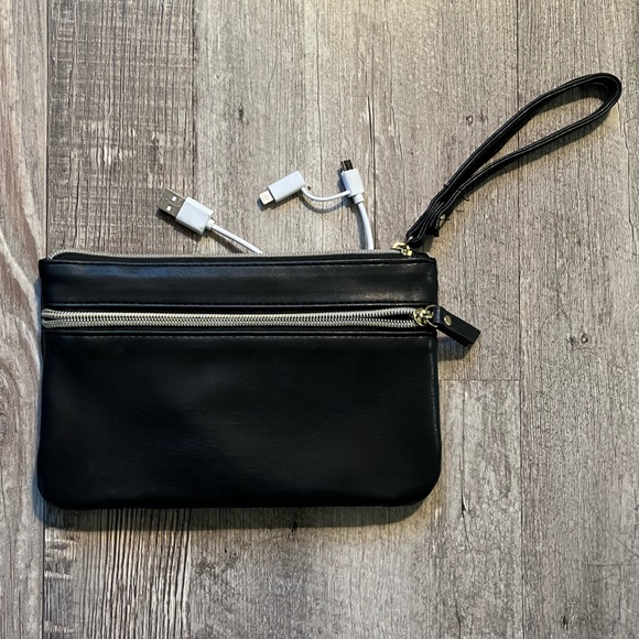 Large black ‘charge station’ clutch - Picture 2 of 2